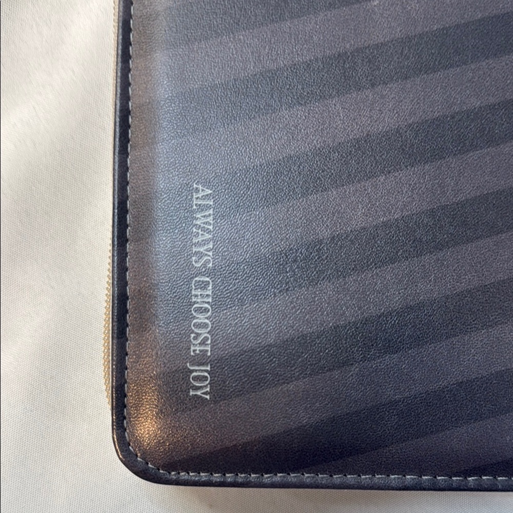 Floral Bible Cover Case with Handle, Zipper, “Always Choose Joy” on back, BNWT - Picture 3 of 11